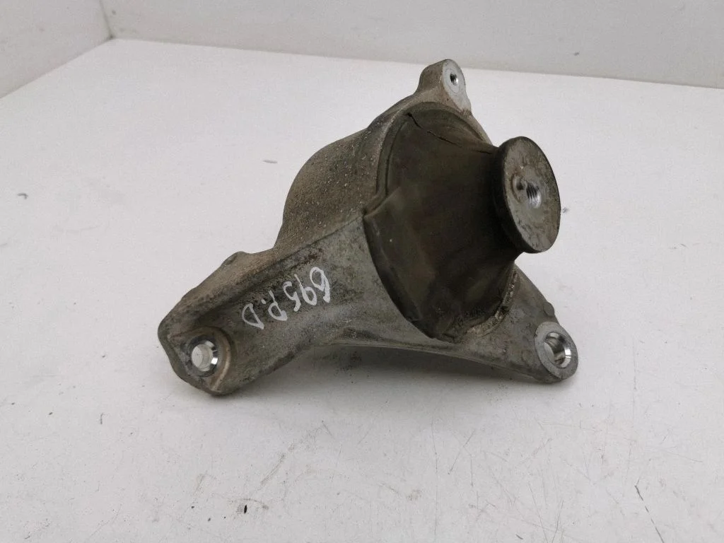Engine mount bracket – right