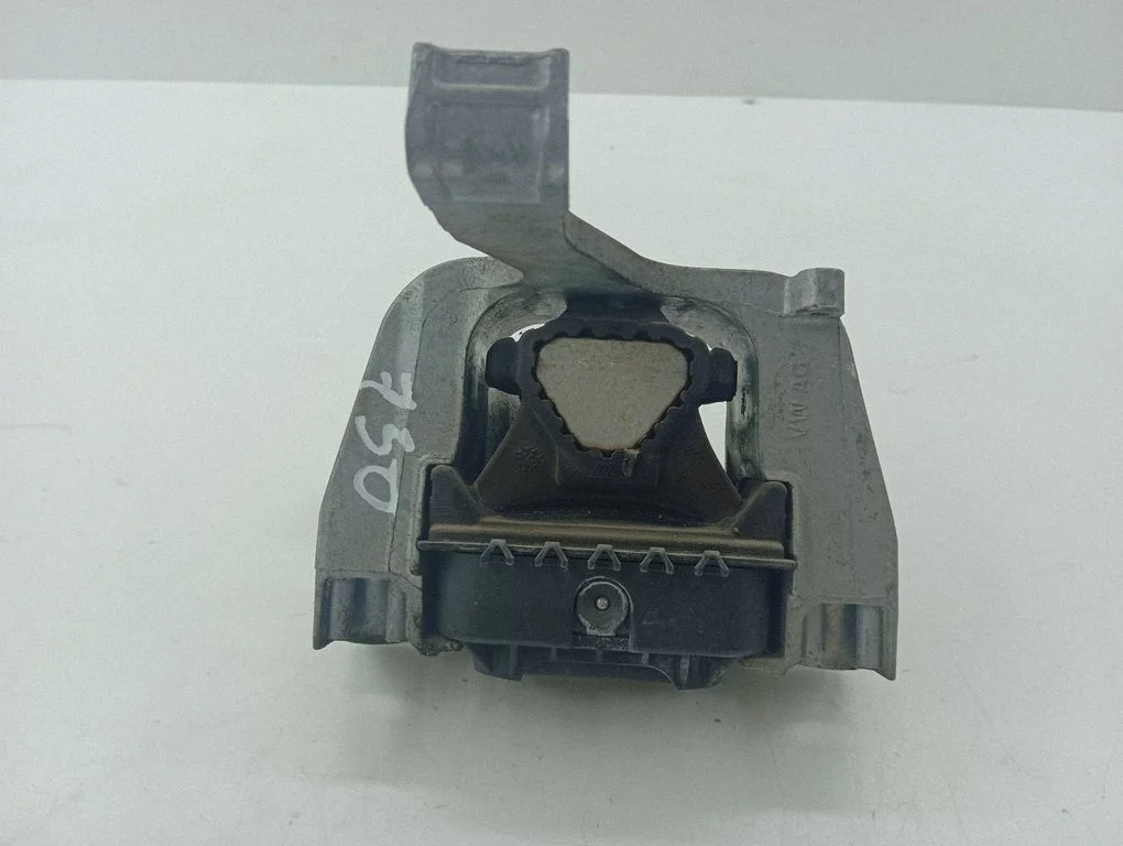 Dzinēja spilvens 5Q0199262