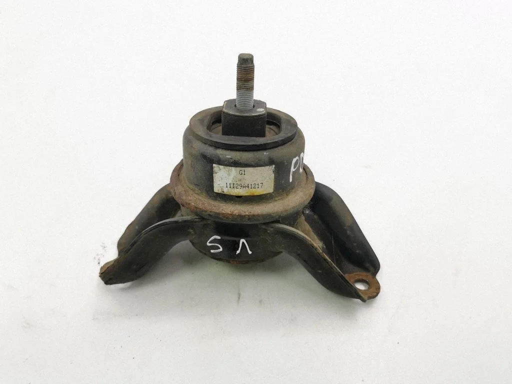 Engine mount bracket 11I29A41217