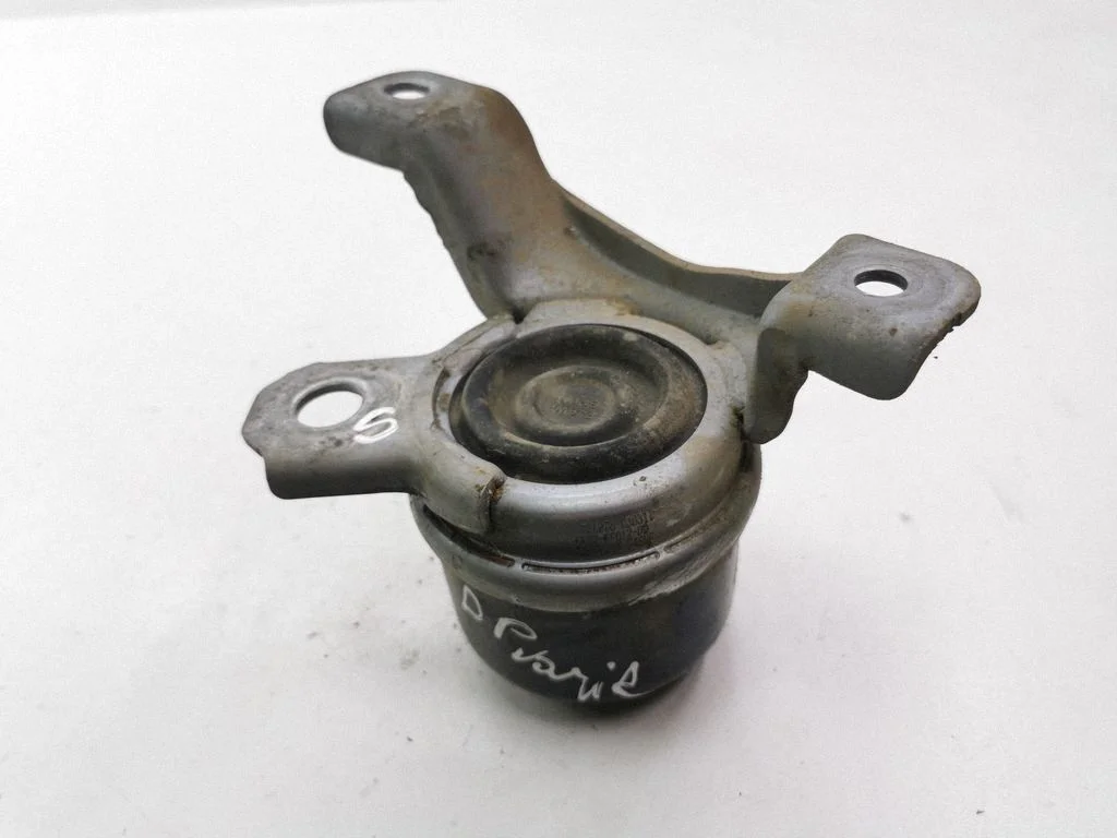 Engine mount bracket 30671245