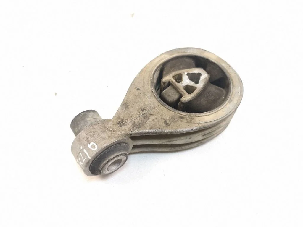 Engine mount bracket
