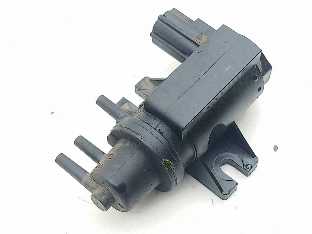 Zawór podciśnienia SH0318741