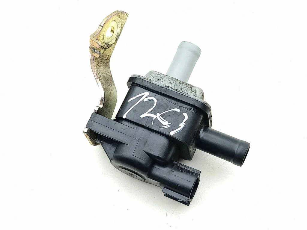 Vacuum valve – Toyota RAV 4 (XA50) (2018-)