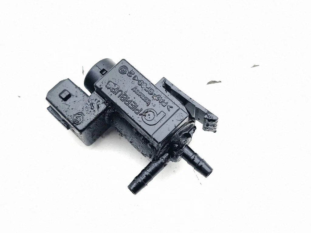 Vacuum valve – BMW X5 E70 (2006-2013)