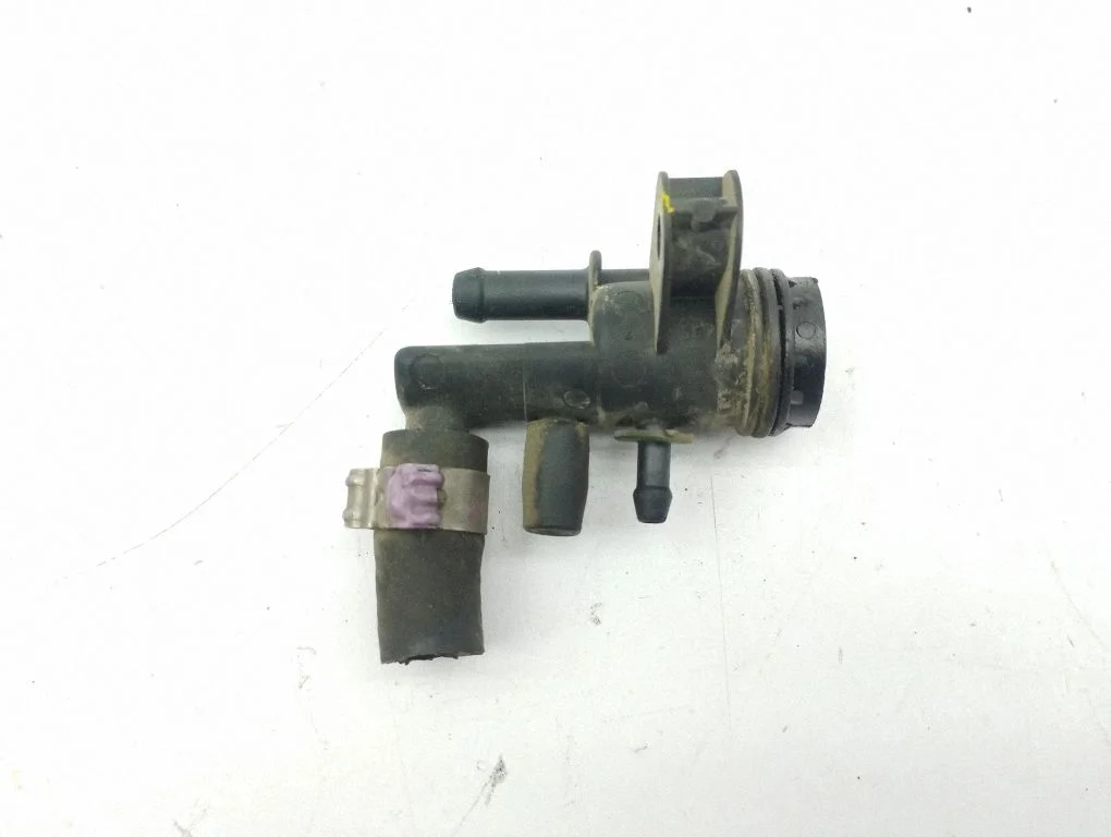Vacuum valve – Renault Espace II (1991-1997)