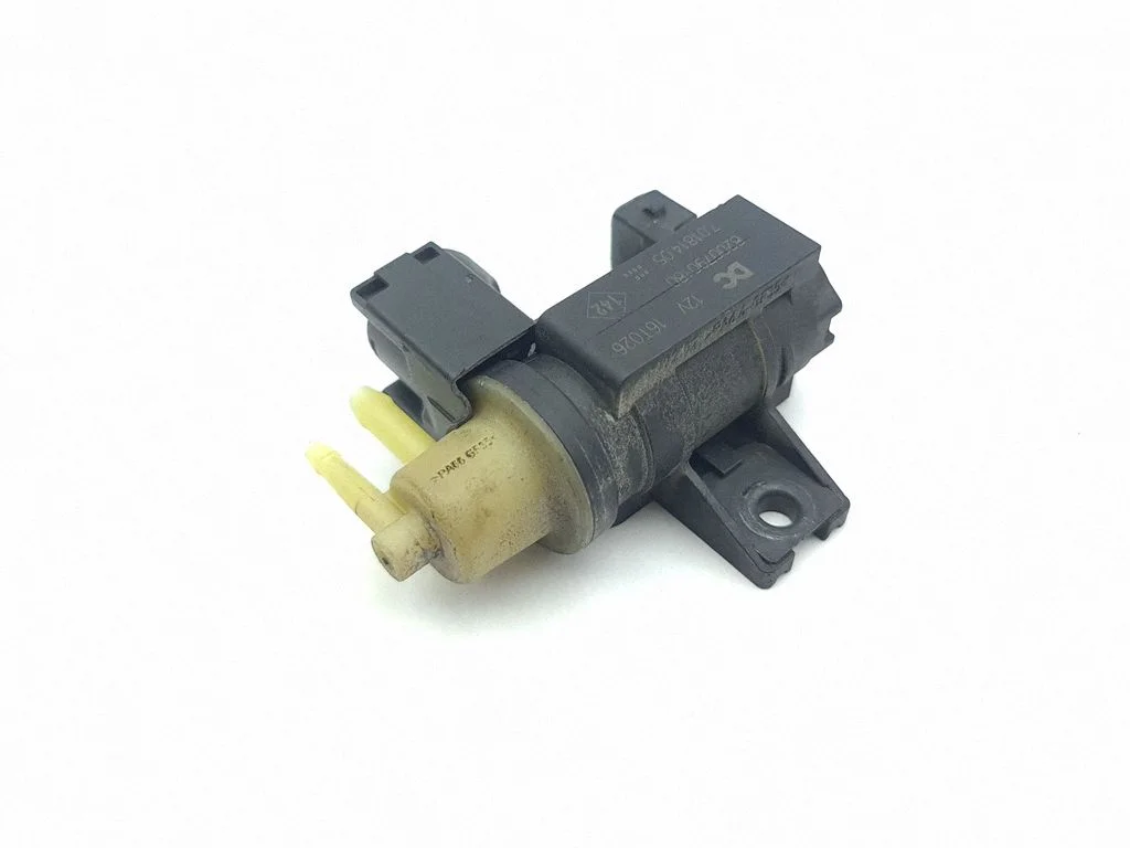 Vacuum valve 8200790180