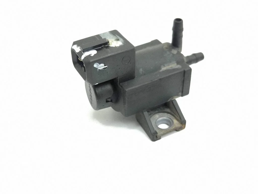 Vacuum valve 258600R010