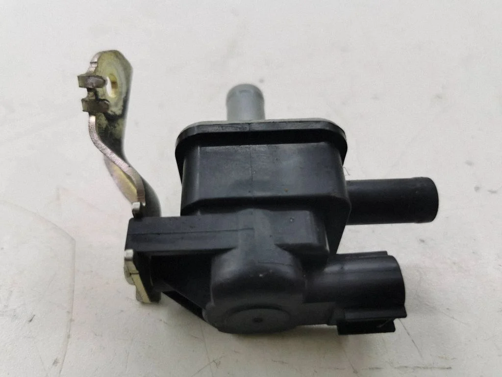 Vacuum valve – Toyota RAV 4 (XA50) (2018-)
