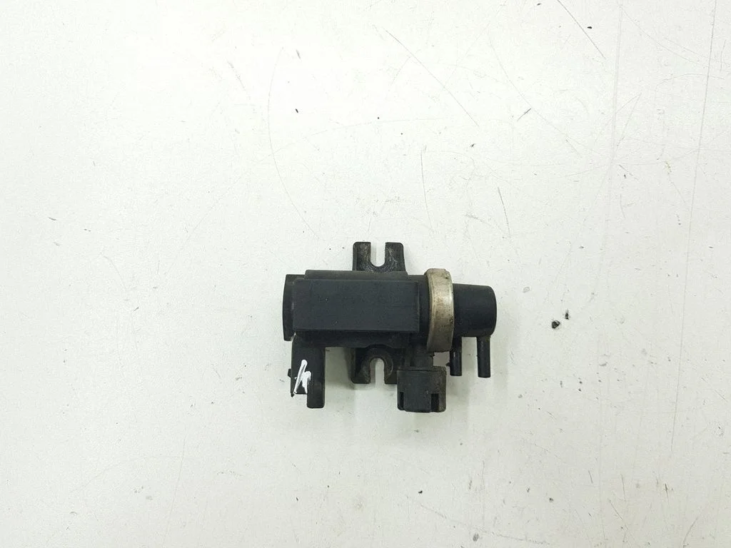 Vacuum valve – Peugeot 307 (2001-2005)