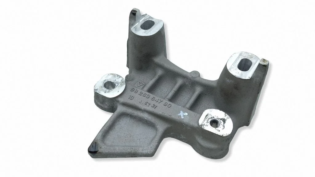 Engine mounting bracket 9826364780