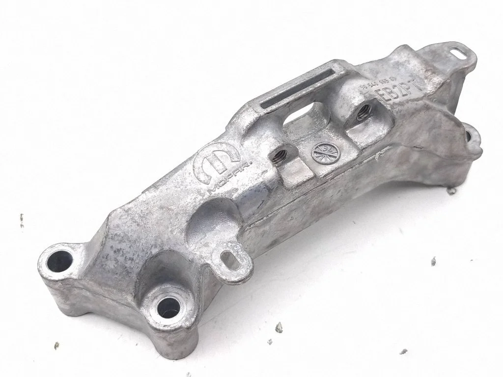 Engine mounting bracket 9854066580