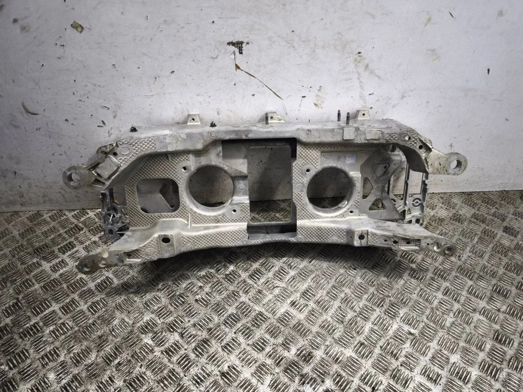 Engine mounting bracket LJ986F065AE
