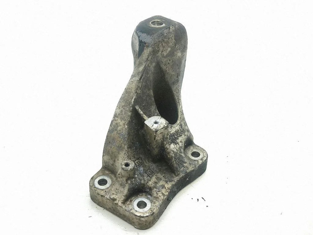 Engine mounting bracket 670004866