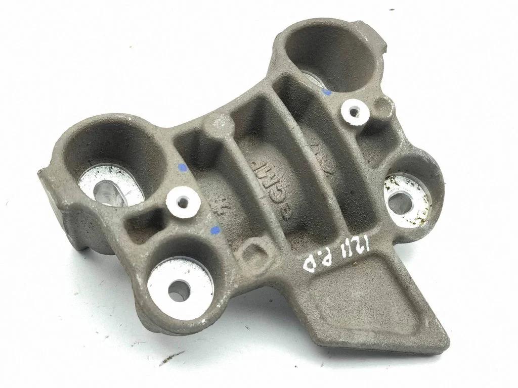 Engine mounting bracket 9826364780