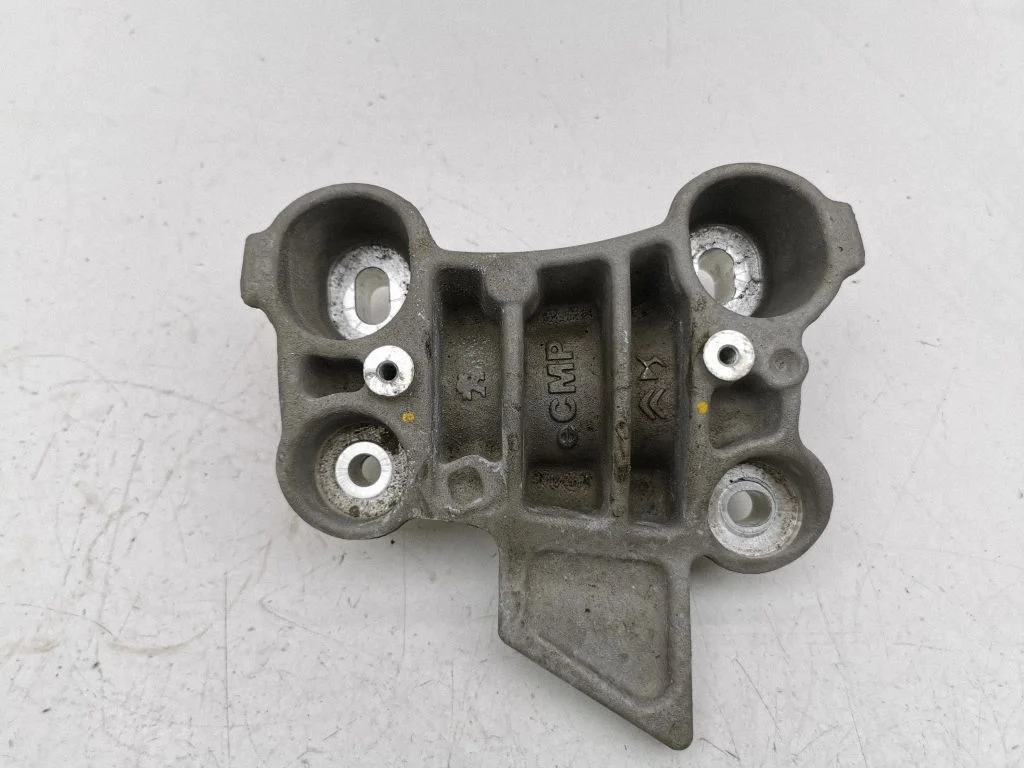 Engine mounting bracket 9826364780