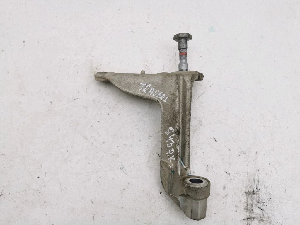 Engine mounting bracket – left