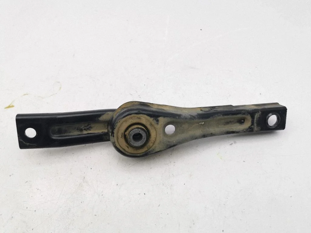 Engine mounting bracket 5Q0199855AA