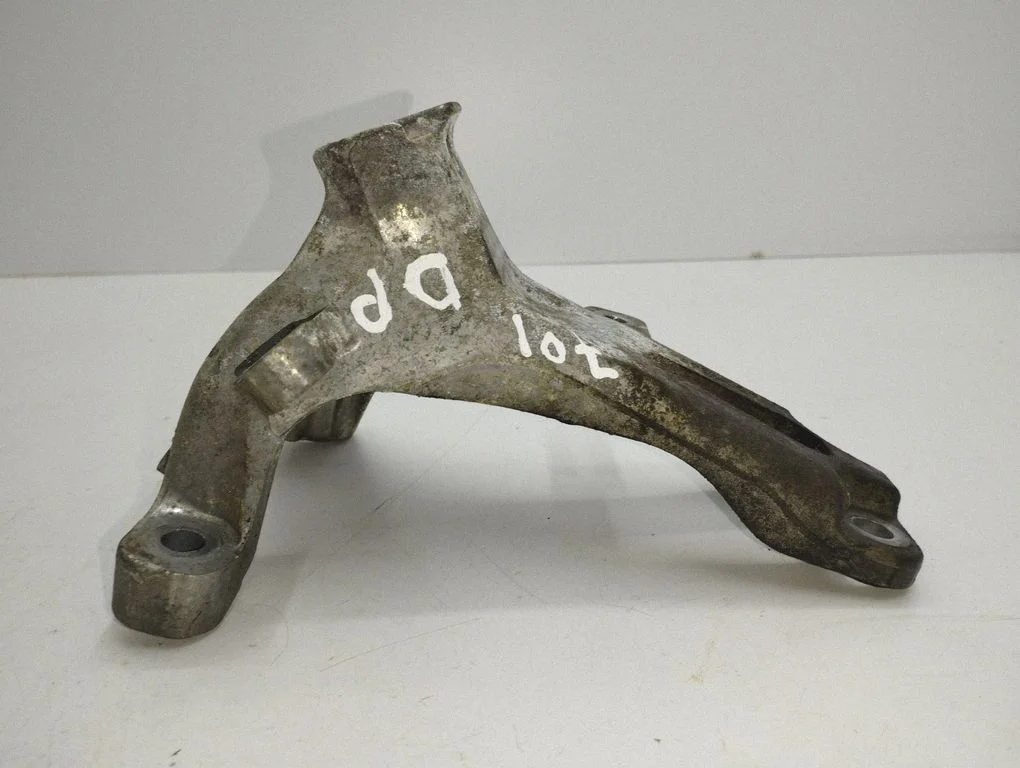 Engine mounting bracket 4G0199308E