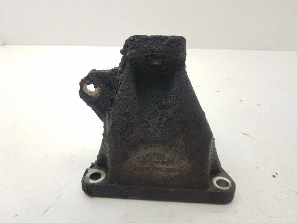 Wspornik silnika – Audi A6 Allroad C5 (1999-2005)