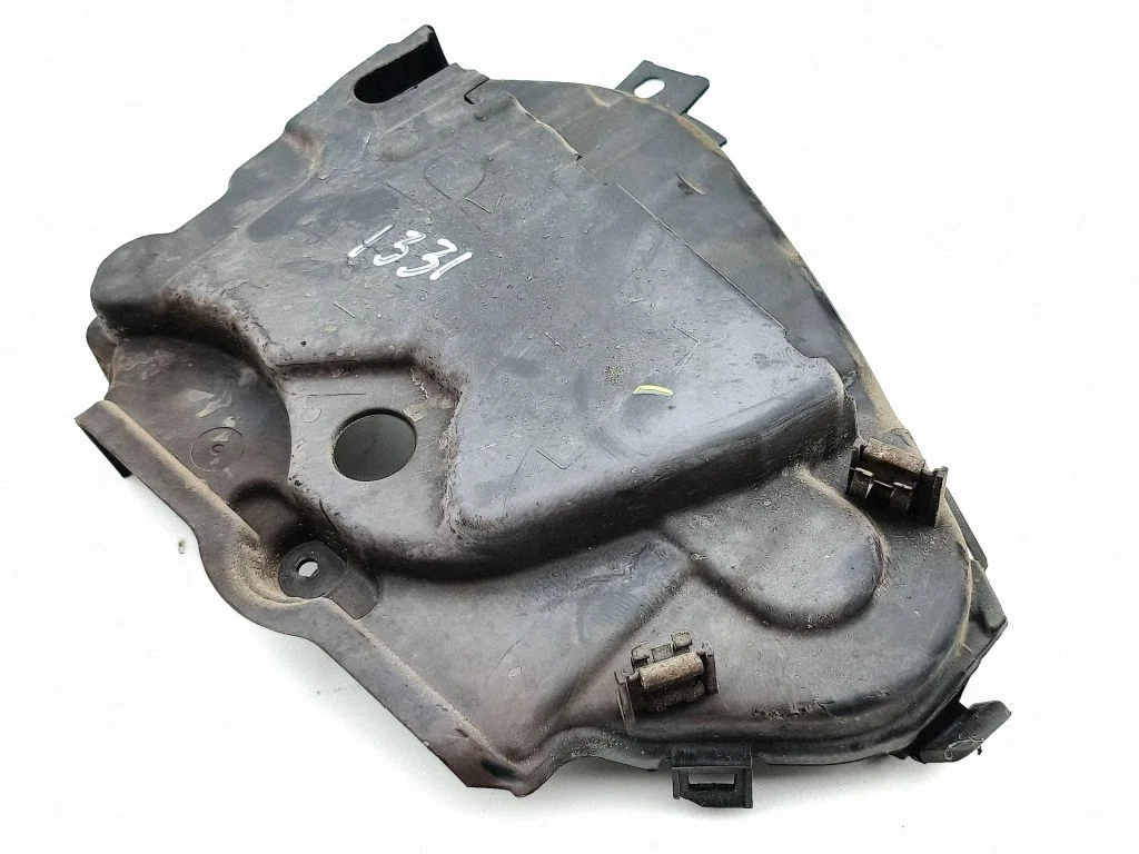 Timing belt guard (cover) 135632713R