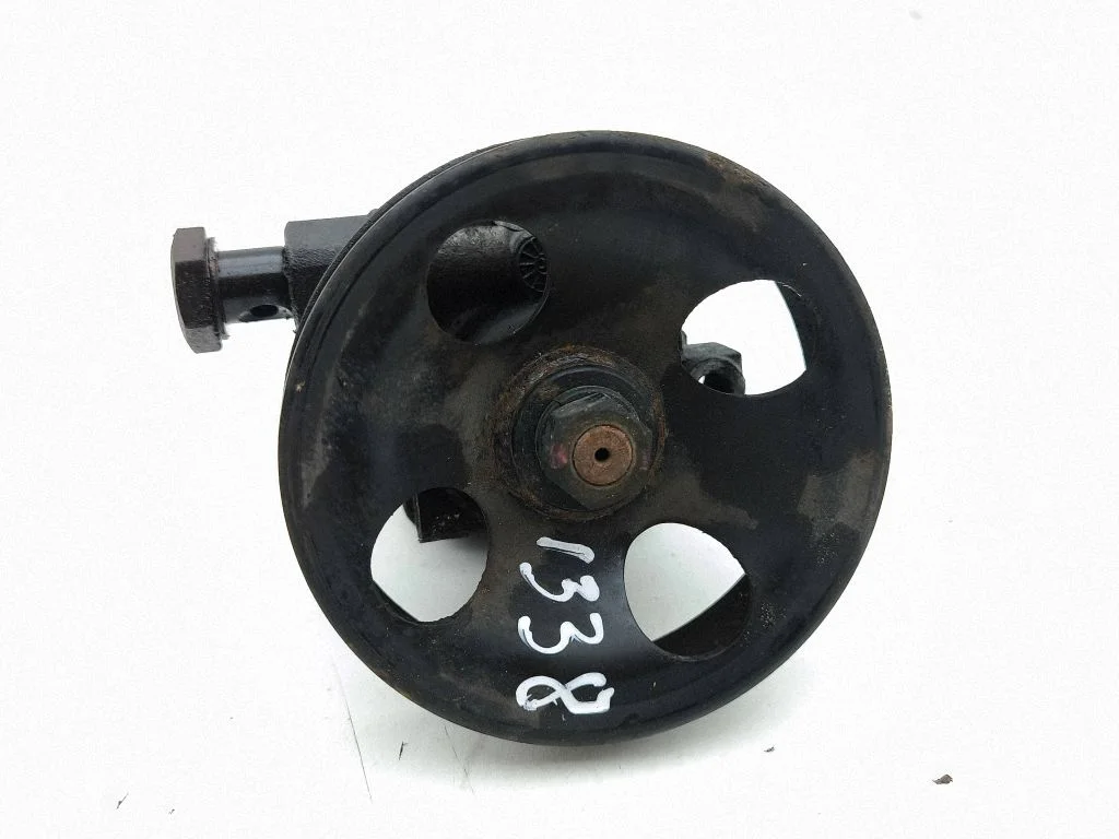Roolivõimendi pump