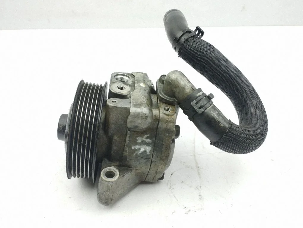 Power steering pump 8X233A696BA