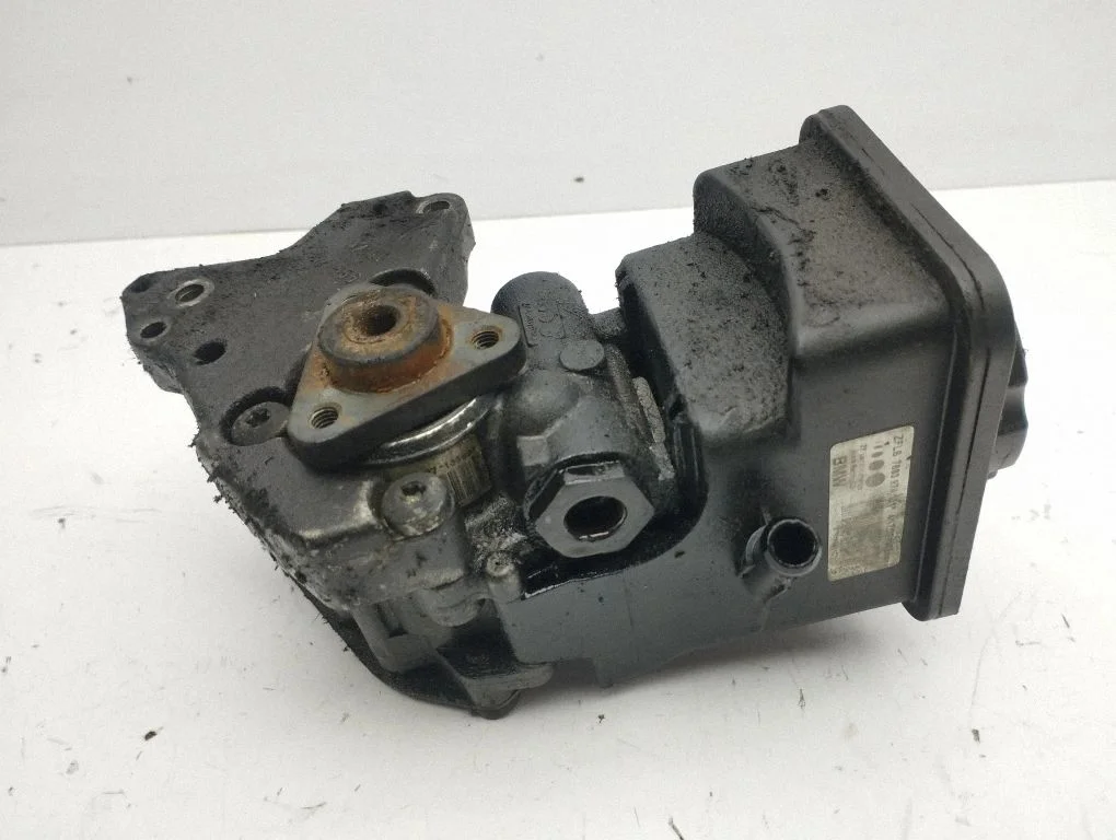 Roolivõimendi pump 7693974