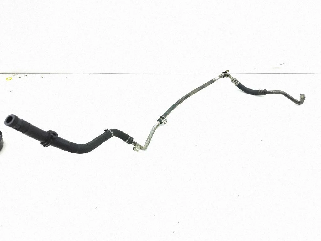 Power steering hose/pipe/line