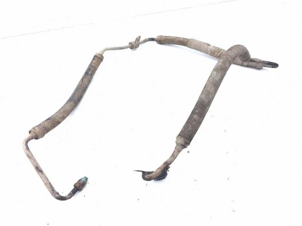 Power steering hose/pipe/line