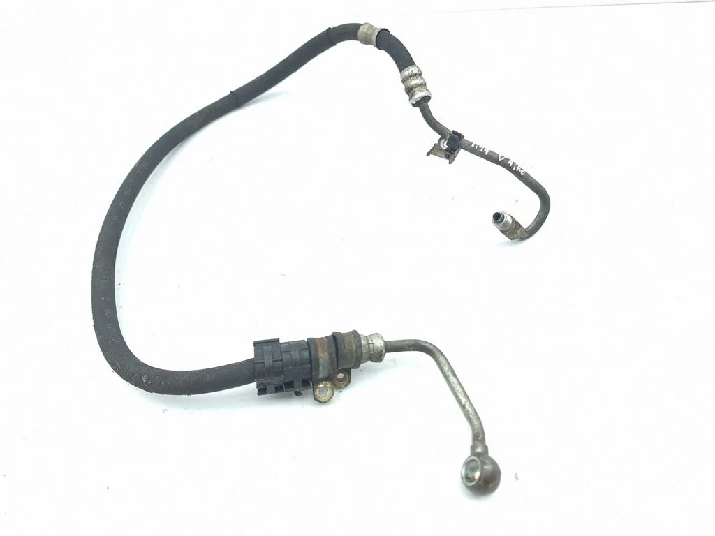 Power steering hose/pipe/line