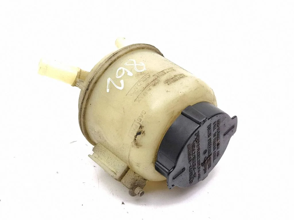 Power steering fluid tank/reservoir