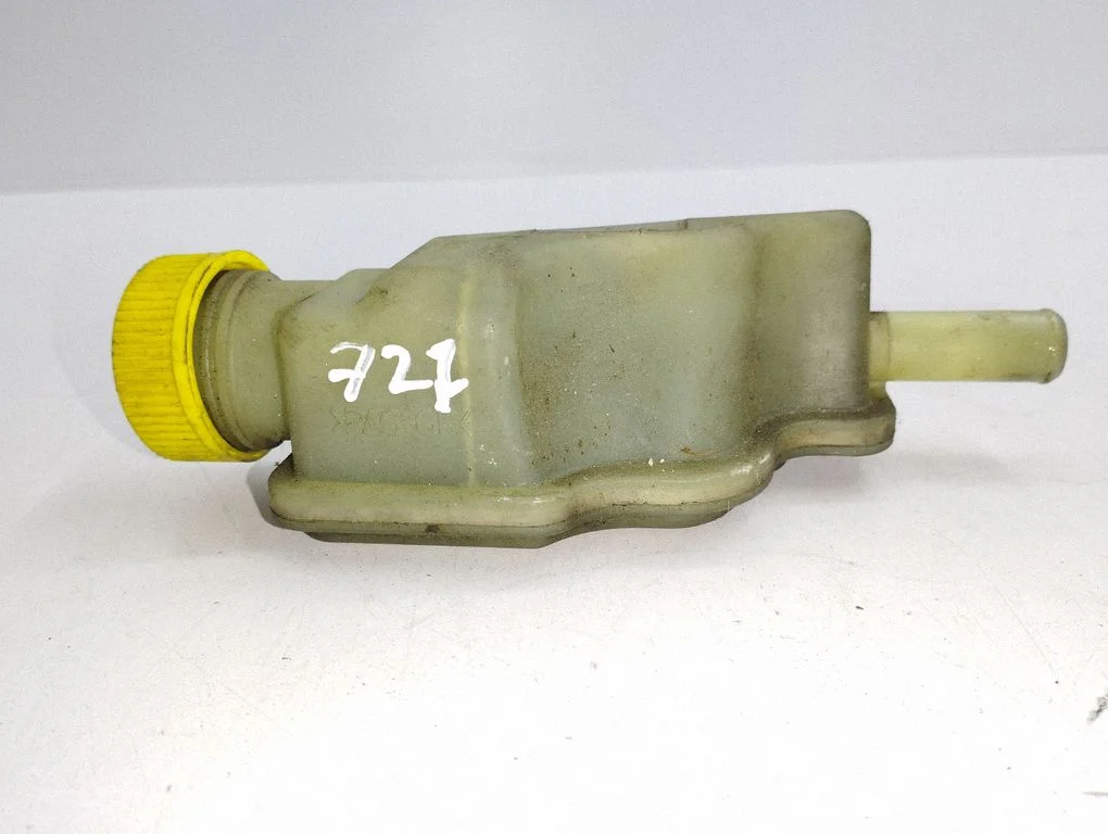 Power steering fluid tank/reservoir