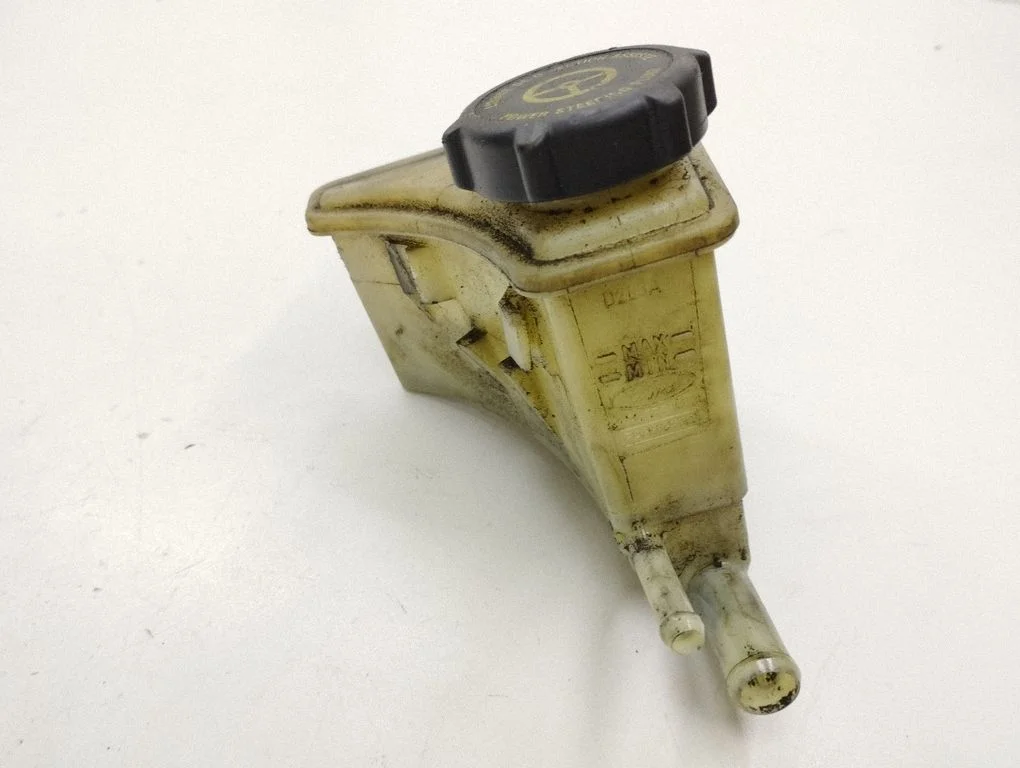 Power steering fluid tank/reservoir PA66GF33