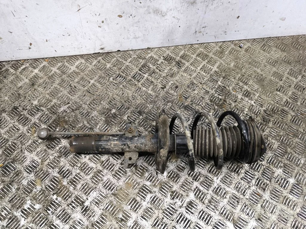Front shock absorber/damper 543025368R
