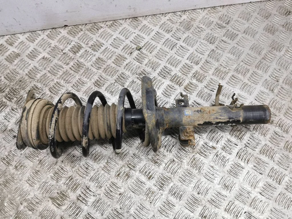 Front shock absorber/damper – right