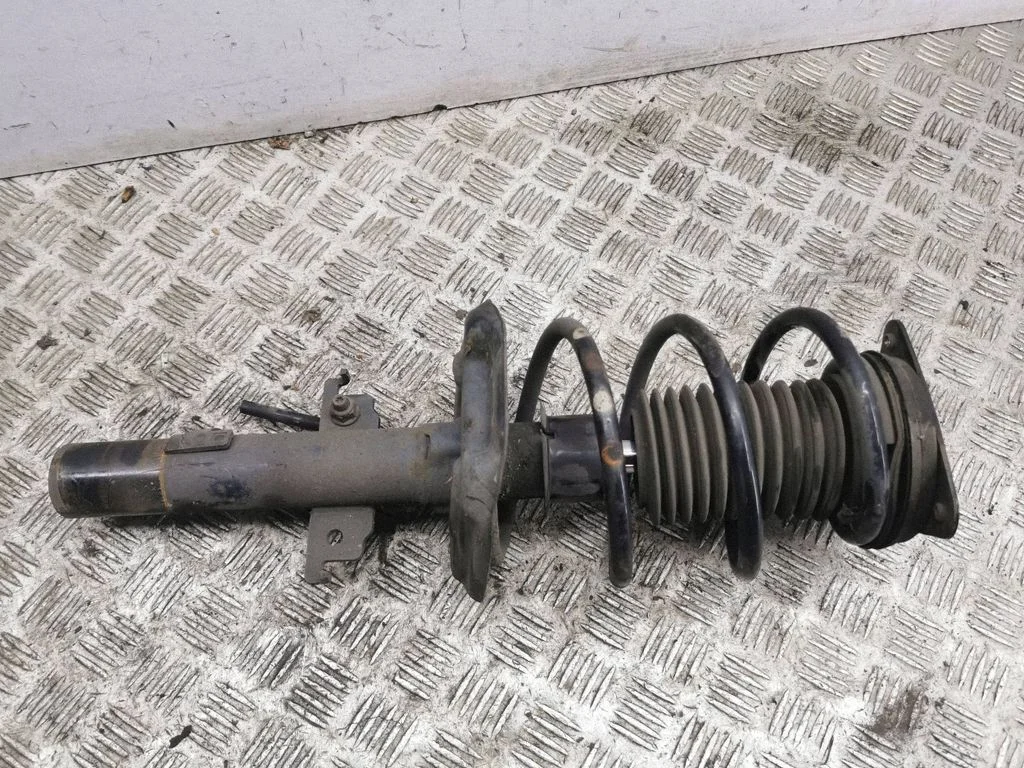 Front shock absorber/damper 543025368R