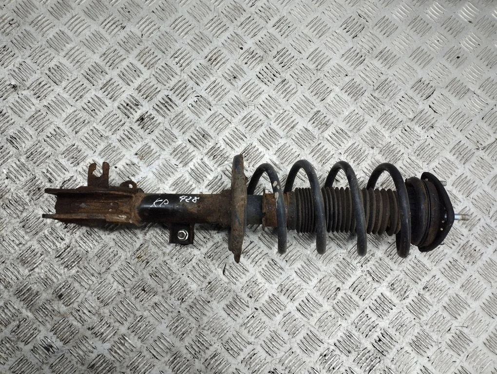 Amortyzator przedni KD4534900A