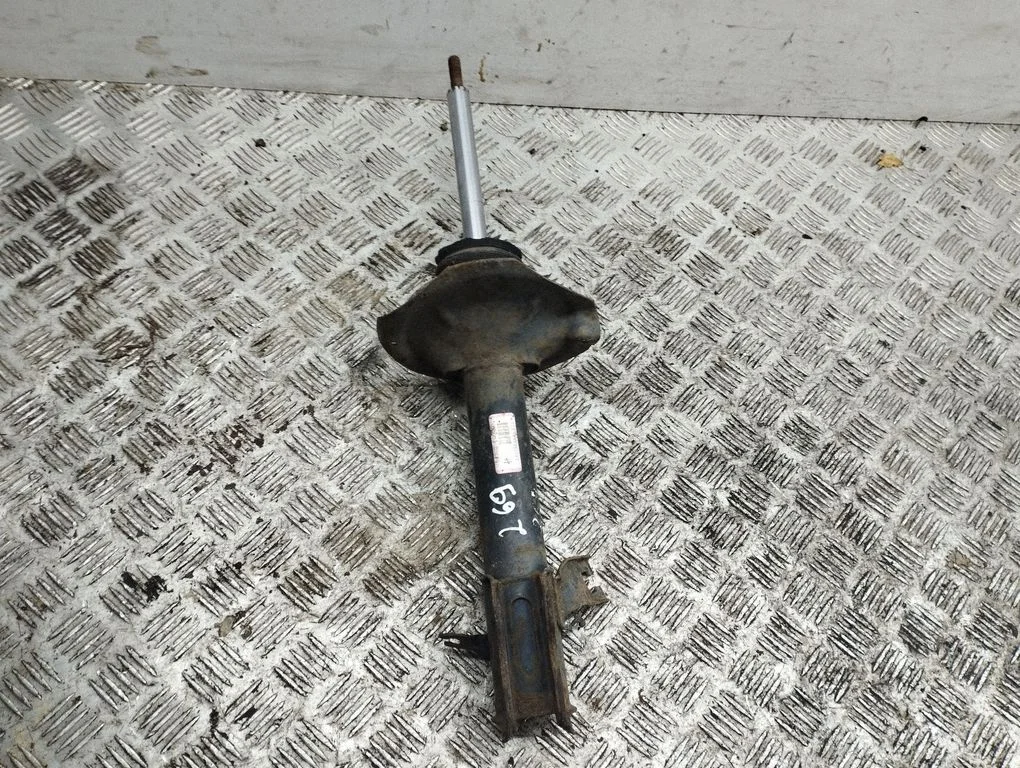 Front shock absorber/damper