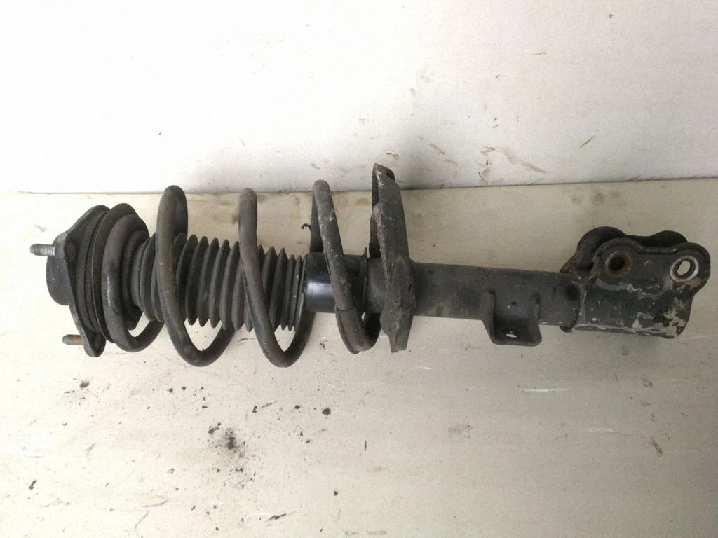 Front shock absorber/damper 546513Z430