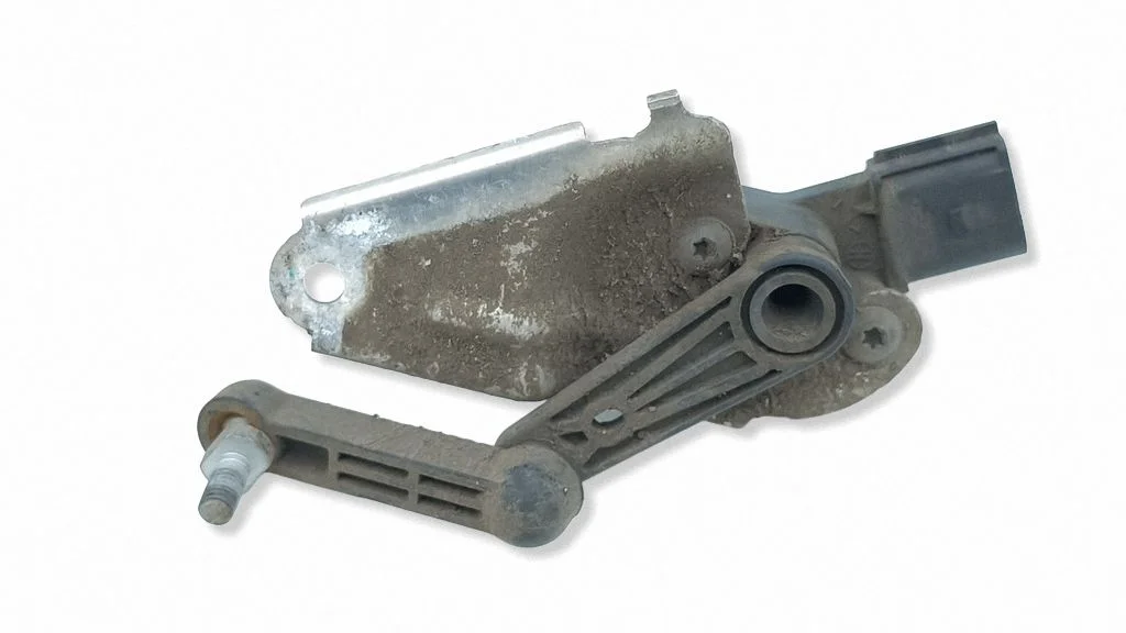 Headlight/headlamp level sensor 104494100B