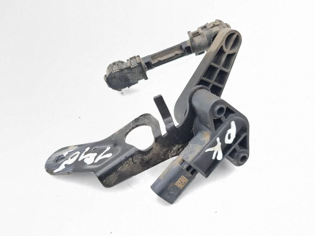 Headlight/headlamp level sensor 9843515580