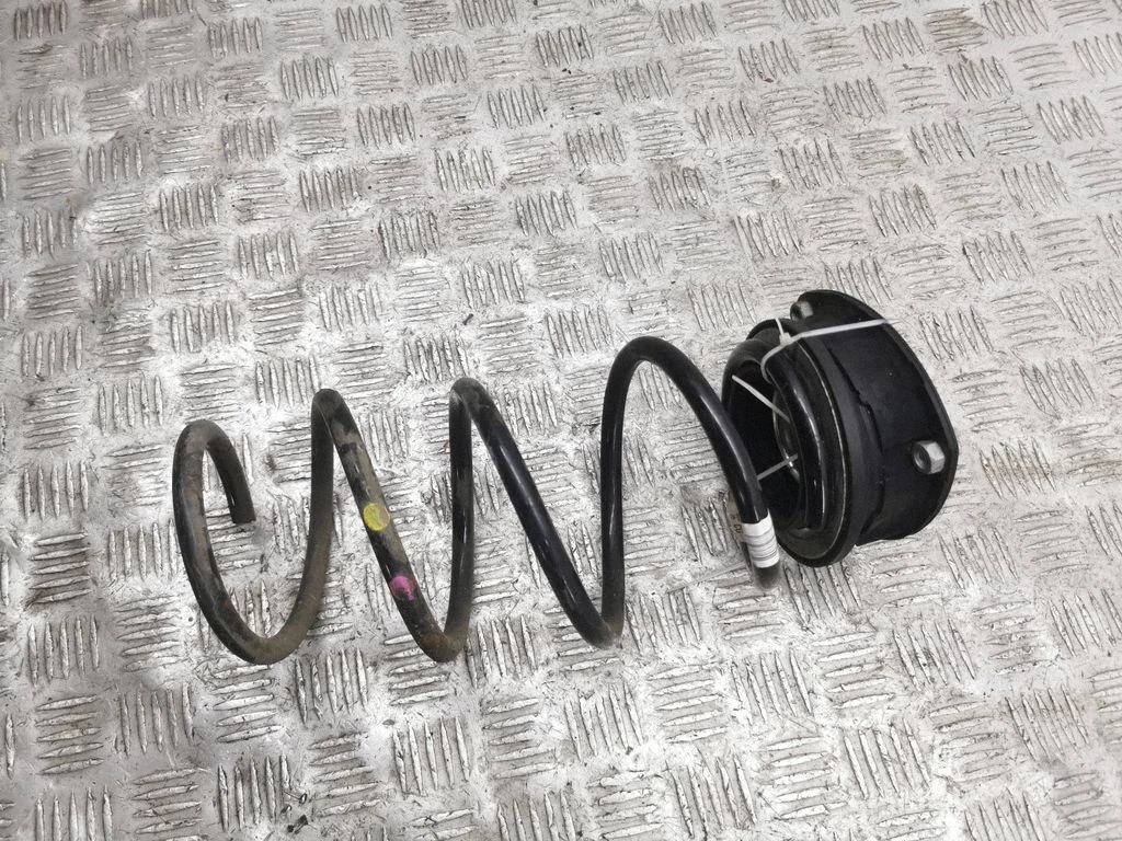 Front coil spring – right