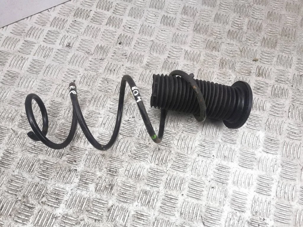 Front coil spring – left