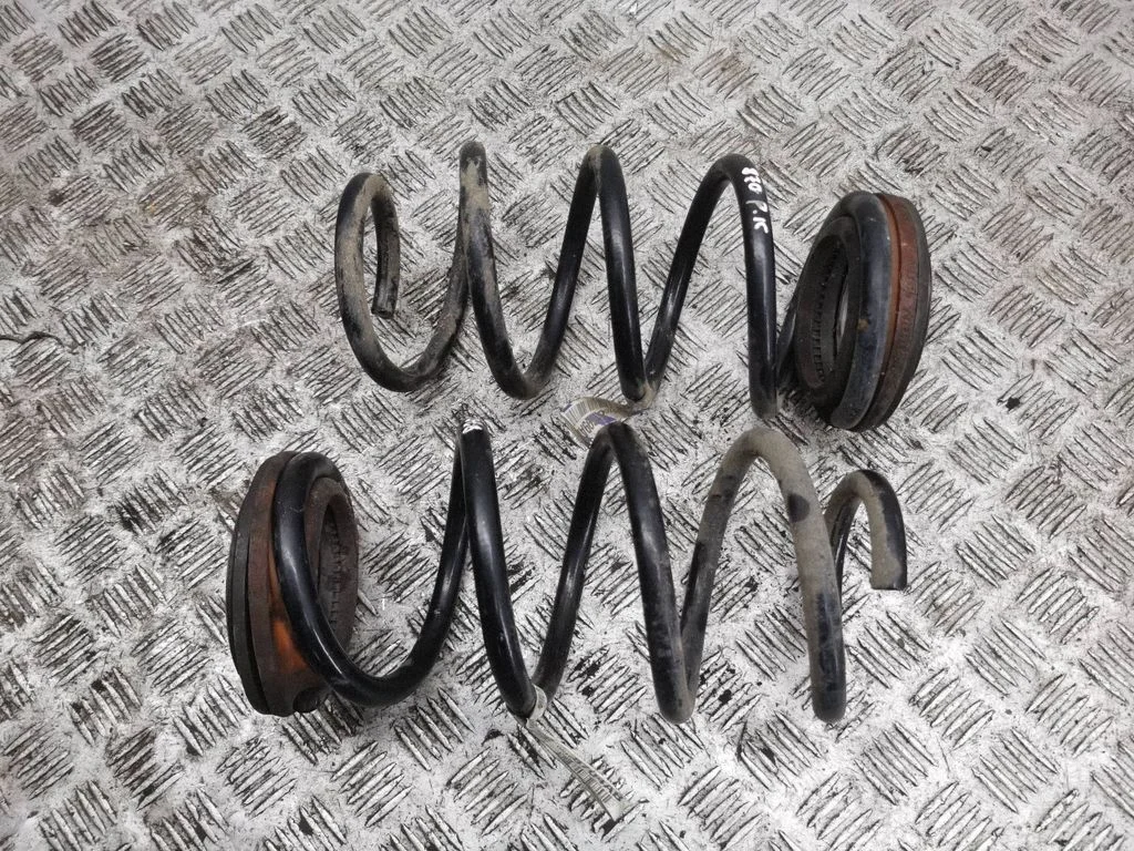 Front coil spring 05168704AB