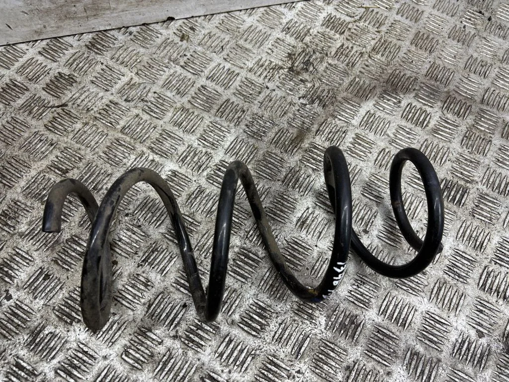 Front coil spring – right