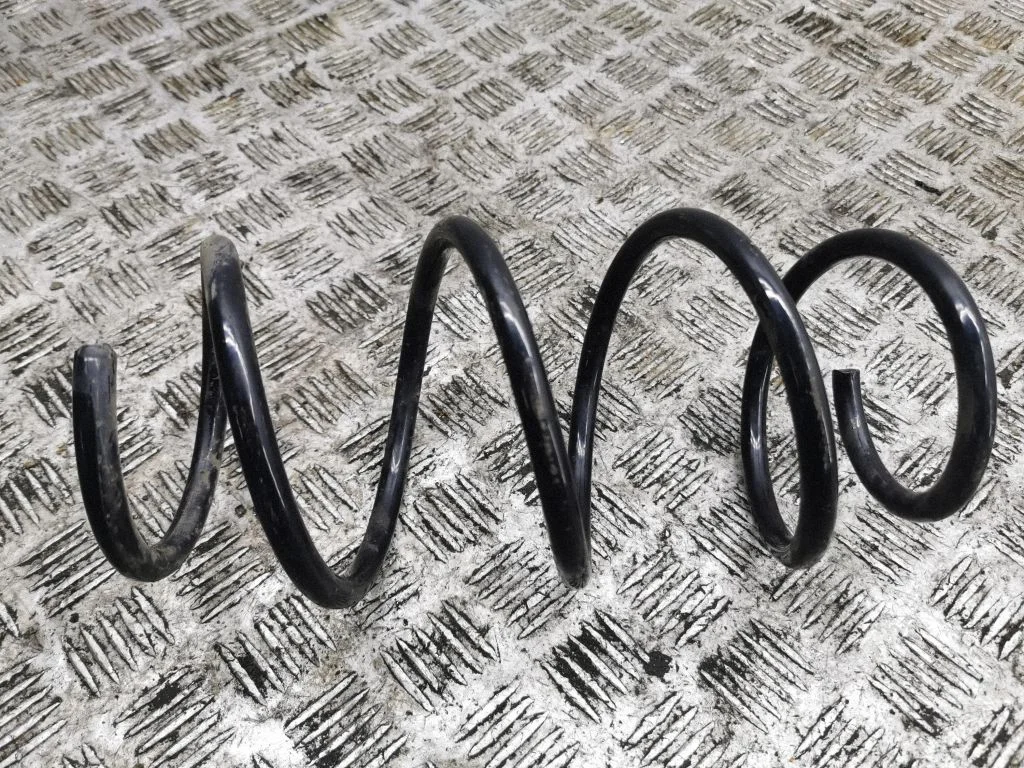 Front coil spring – right