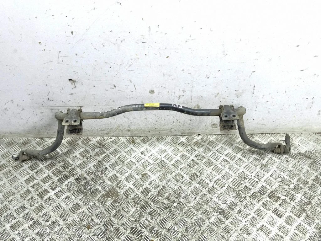Priekšējais stabilizators 84144881
