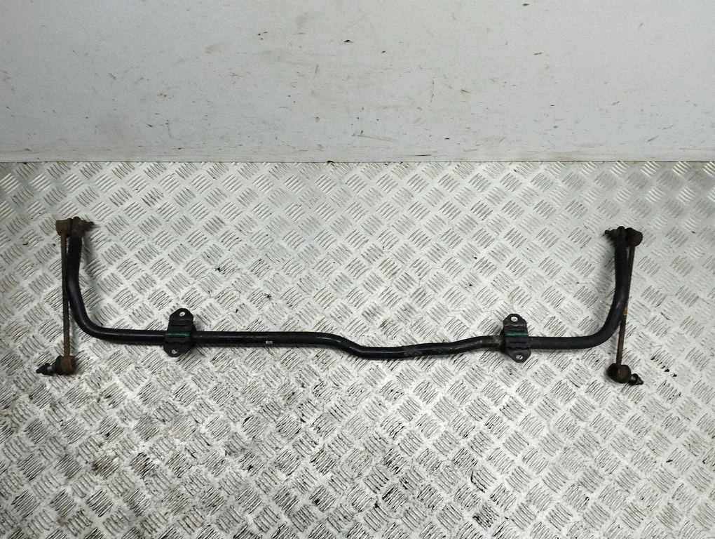 Stabilizator przedni