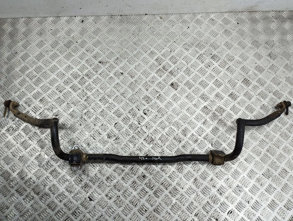 Stabilizator przedni