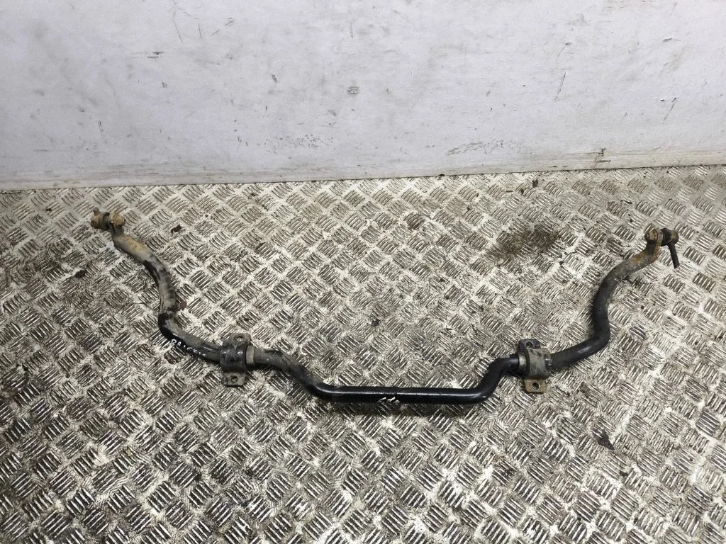 Stabilizator przedni